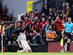 Harry Maguire se stal na Anfieldu hrdinou Manchesteru United. Rooney v rozhovoru mluvil o šikaně i jeho mentální síle