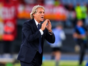 Mancini měl v Manchesteru City dvě smlouvy. Po verdiktu vzkázal: „Není to můj problém“