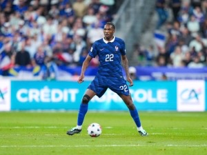 Dojemný příběh Jacqueta z Liverpoolu. Ve 12 letech mu hrozil konec kariéry, teď hraje ve francouzské reprezentaci