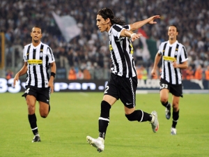 Caceres bude pokračovat v Juventusu