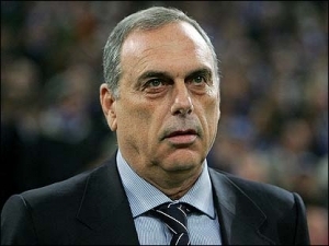 Bývalý kouč Chelsea Grant bude trénovat fotbalisty Ghany