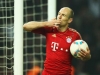 Lewandowski s Robbenem vyřídili Hannover, Dortmund opět prohrál