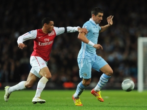 United mohou navýšit náskok doma s QPR, City odehrají šlágr kola na Emirates Stadium