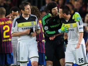 Messi napálil postupové ambice do břevna