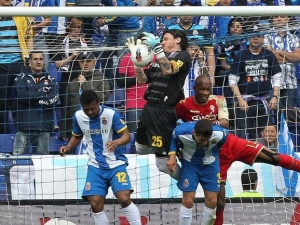 Souhrn 36. kola PD: Real je po výhře nad Sevillou krůček od titulu, ve šlágru Málaga porazila Valencii 1:0