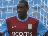 Veterán Heskey končí v Aston Ville, ta propustila i Guzana a Cuellára