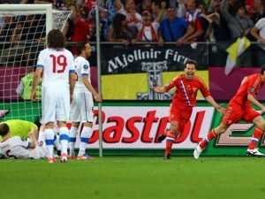 Euro 2012: Češi hrají s Řeky o bytí a nebytí, Rusko čeká domácí Polsko