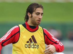 Potvrzeno, Flamini pokračuje v Miláně
