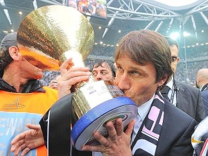 Chelsea hledá náhradu za Benítéze, bude jí kouč Juventusu Conte?