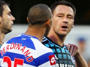 QPR i Chelsea budou respektovat podání rukou před utkáním, které bude zvláštní pro Ferdinanda a Terryho