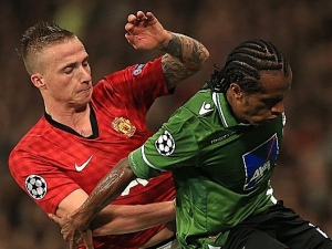 Je Alexander Büttner novým Patricem Evrou?