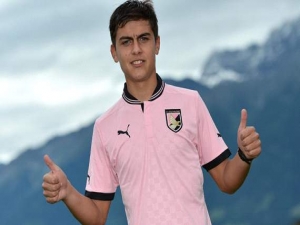 Souhrn 12. kola Serie A: Sampdoria pokračuje v mizérii,  AC Milán podlehl Fiorentině a Hamšík rozhodl o výhře Neapole