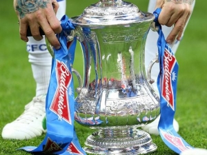 Los 4. kola FA Cupu: Liverpool čeká Oldham, United a Arsenal musí své zápasy opakovat