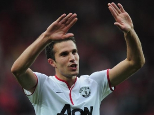 Van Persie zachránil United bod proti West Hamu, Tevez zajistil vítězství City nad Wiganem