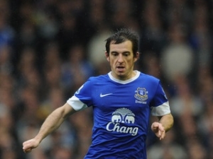Baines: Moyes potřebuje více peněz