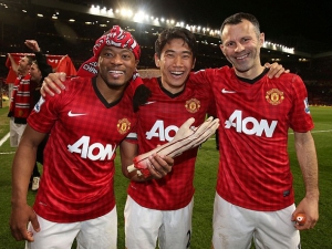 Na Old Trafford putovala uznání a gratulace od mnoha fotbalových ikon