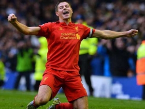 Gerrard jedná s Liverpoolem o nové smlouvě