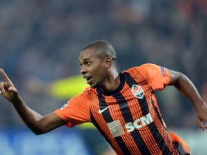Fernandinho přestupuje za 34 milionů liber do Manchesteru City