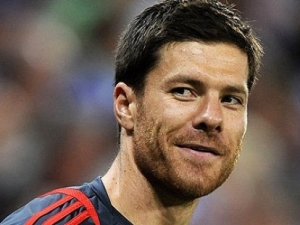 Alonso popřel zprávy o možném odchodu do Chelsea