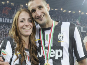 AS Řím ani Neapol mě v tuto chvíli netrápí, říká Chiellini
