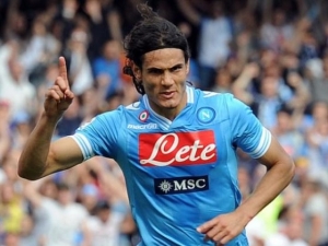 Cavani v Neapoli rád zůstane