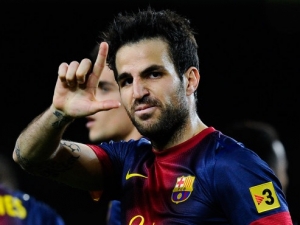 Fabregas v létě Barcelonu neopustí, tvrdí španělští odborníci