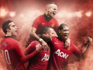 Manchester United představil nové dresy pro příští sezonu