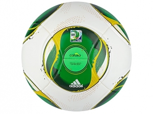Soutěžte o fotbalový míč a značkovou kosmetiku adidas Team Five