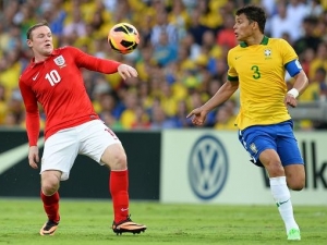 Thiago Silva láká Rooneyho do PSG
