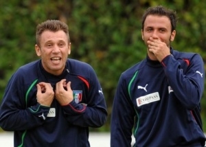 Cassano, Cavani, Jovetič, Ogbonna a další přestupy na spadnutí