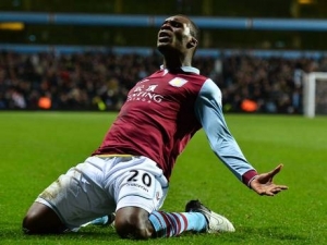 Benteke podal žádost o přestup, půjde do Chelsea?