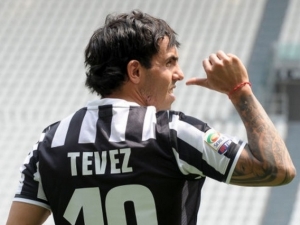 Seznam přestupů Serie A: Cavani odchází do PSG, Juventus získal Téveze
