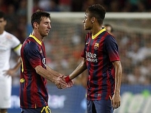 Barcelona rozdrtila Santos 8:0 a vyhrála trofej Joana Gampera