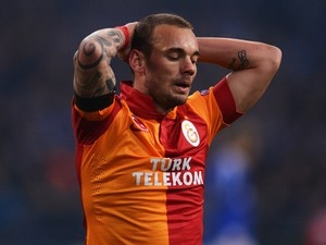 Galatasaray odmítl nabídku Manchesteru United za Sneijdera