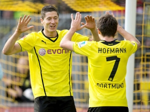 Dortmund rozstřílel Freiburg, Bayern porazil Wolfsburg díky jediné brance Müllera