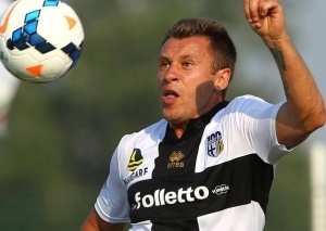 Cassano by si zasloužil pozvání do reprezentace, tvrdí prezident Parmy