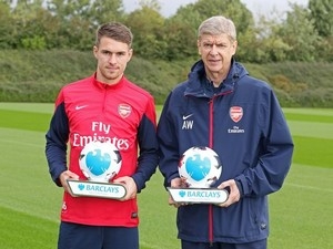 Ramsey zvolen hráčem měsíce září, Wenger nejlepším manažerem