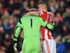 Neuvěřitelné! Brankář Stoke vstřelil gól přes celé hřiště
