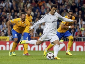 Real si chce odvézt z Turína postup, United čeká Real Sociedad