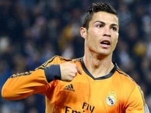 Ronaldo smetl Espanyol pěti góly, Barcelona přehrála Atlétiko