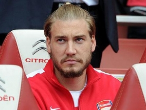 Bendtner chce hrát za Real nebo Barcelonu