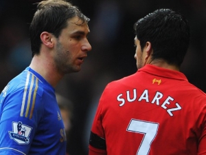 Chelsea chce prodloužit domácí neporazitelnost i proti Liverpoolu, Arsenal hostí Newcastle