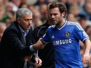 Mourinho: Pokud chce Mata odejít, dveře má otevřené