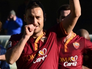 Totti hraje římská derby již 20 let