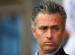 Mourinho pokukuje po lavičce Manchesteru United