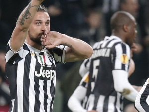 Osvaldo poprvé skóroval v dresu Juventusu, Ajax a Lazio téměř bez šance