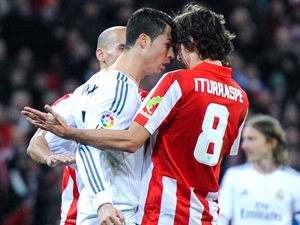 Podle Ancelottiho je neuvěřitelné, že Cristiano Ronaldo dostal třízápasový trest