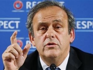 Platini chce ukončit „trojí trest“