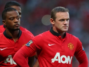 Patrice Evra: Rooney si rekordní smlouvu zaslouží 