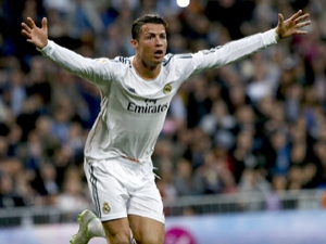 Real Madrid porazil Levante 3:0 a vede tabulku s tříbodovým náskokem před Atléticem